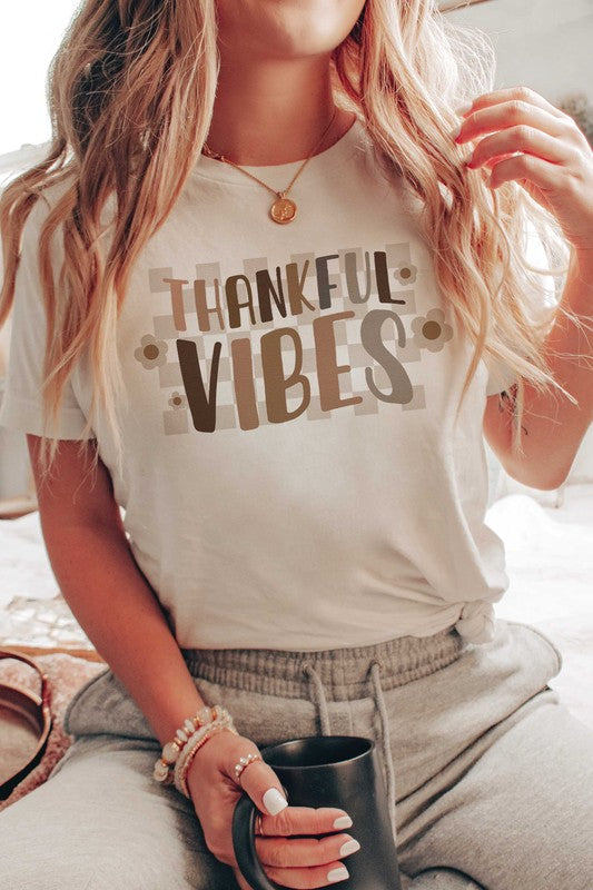 CHECKER THANKFUL VIBES GRAPHIC TEE