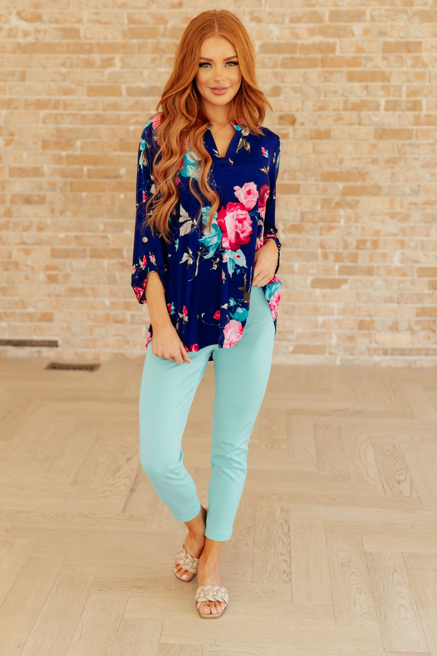 Magic Ankle Crop Skinny Pants in Aqua